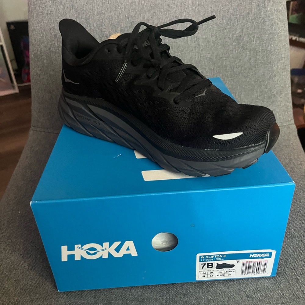 Hoka Black Clifton 8 Shoes
